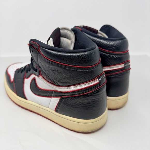 Size 9.5 - Jordan 1 Retro High Bloodline 2019 / 555088-062 - Picture 6 of 16